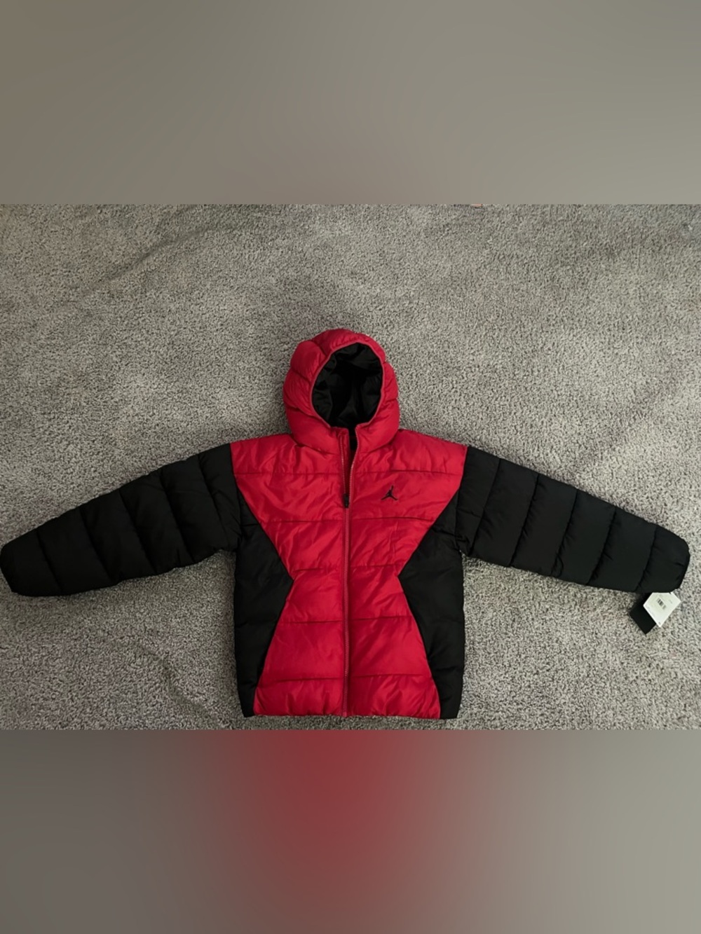 Jordan red & black kids puffer jacket size L